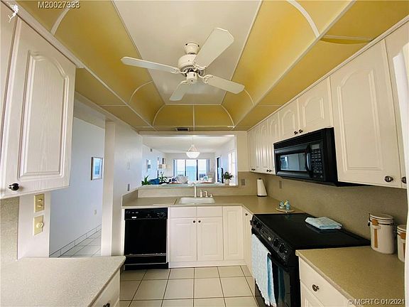 4th image of 710D S Ocean Dr #710D