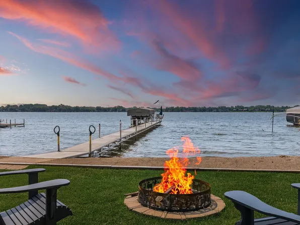 7769 N Shore Cir N, Forest Lake, MN 55025