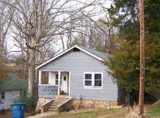 715 Pine St, Doniphan, MO 63935