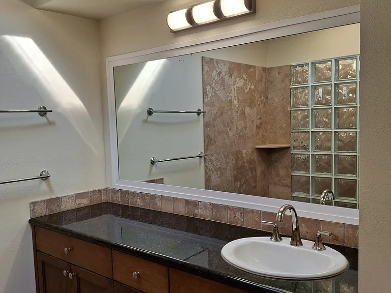 Second full bath with plenty of storage
