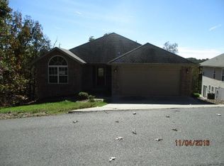 36 Hessle Cir, Bella Vista, AR 72714