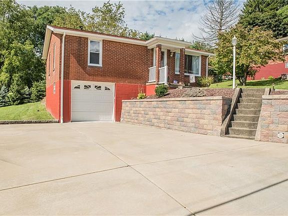3rd image of 1320 Hillview Dr