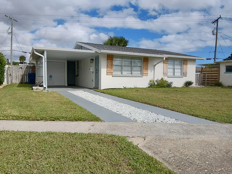 54 Rivershore Dr — Photo 32