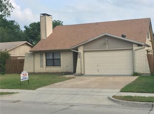 417 E Springdale Ln, Grand Prairie, TX 75052