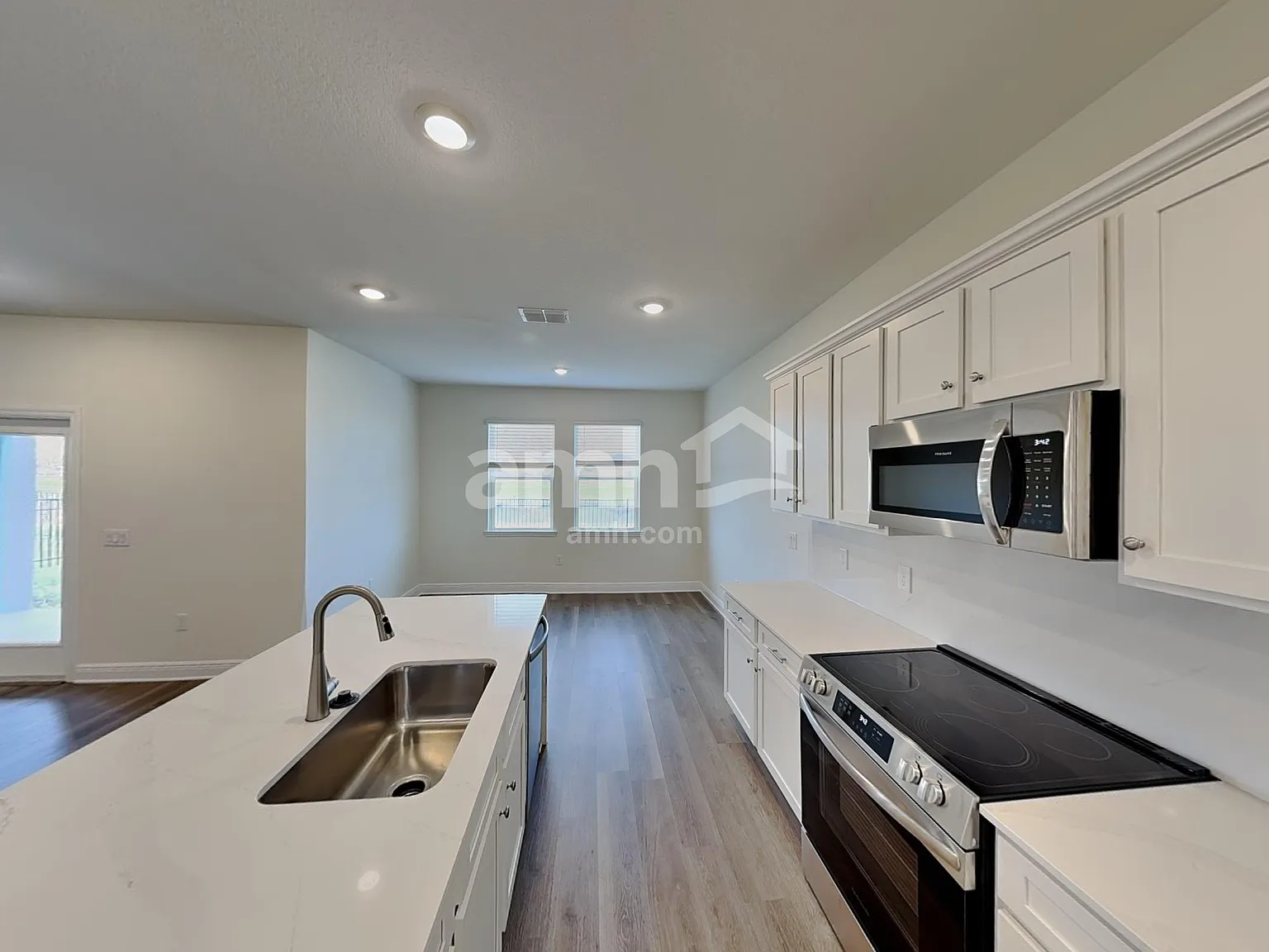 4 bed, 3.0 bath, 2245 sqft, $2,625 — Photo 3