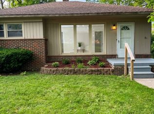 141 Alice Ave, Bloomfield Hills, MI 48302