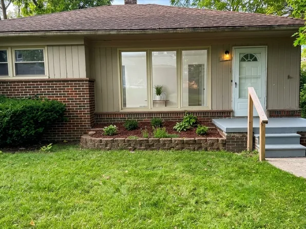 141 Alice Ave, Bloomfield Hills, MI 48302