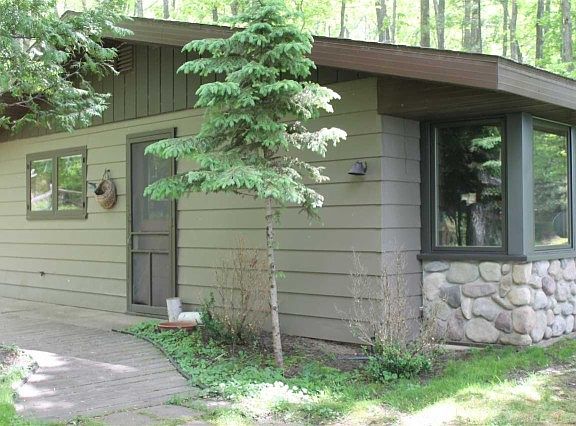 3rd image of 9878 W Oak Dr