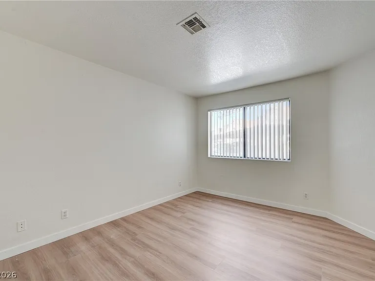 5018 S Rainbow Blvd #104 — Photo 16