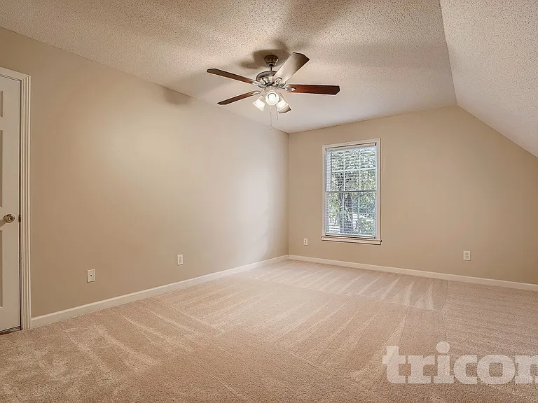 3125 Harold Way SW — Photo 4