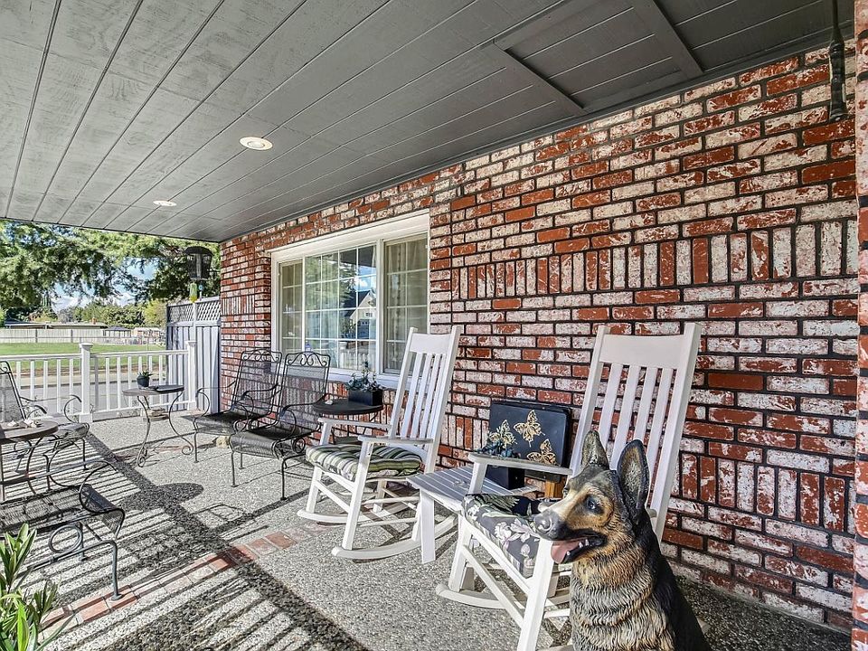 1st image of 1099 W Washington Ave