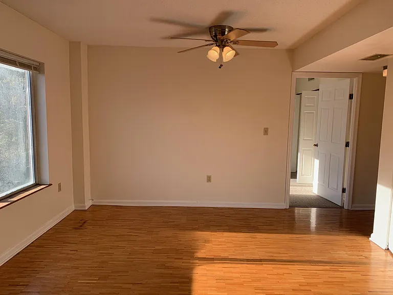 348 Franklin St #301 — Photo 19