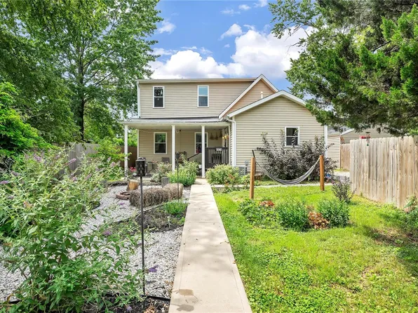 4174 Walsh St, Saint Louis, MO 63116