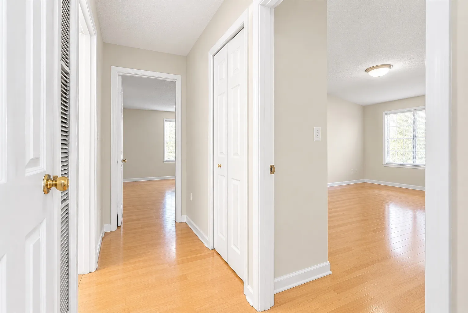 2 bed, 1222 sqft, $3,000 — Photo 1