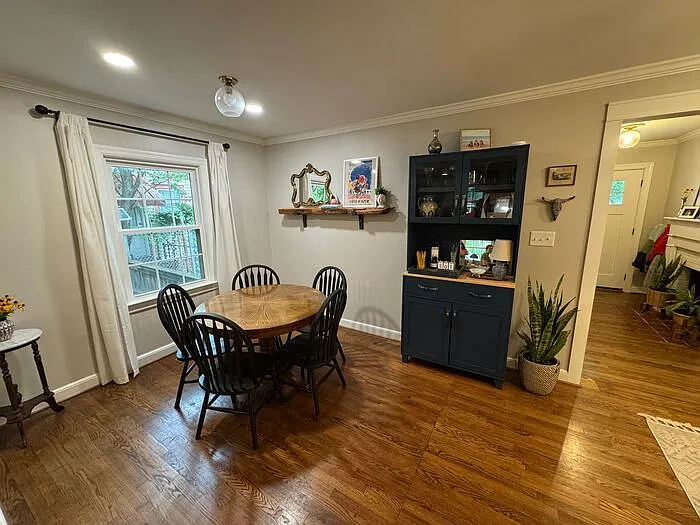 2602 Poincianna St SW — Photo 3