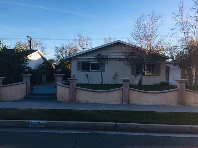 1st image of 23434 Vanowen St
