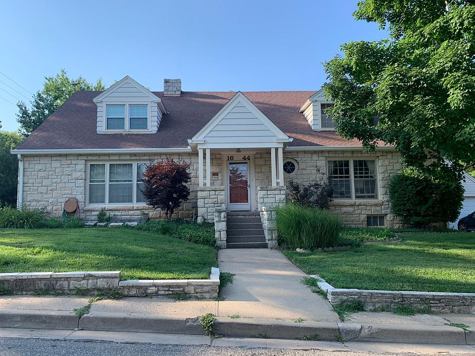 1644 Fairview Ave #2, Manhattan, KS 66502 | Zillow