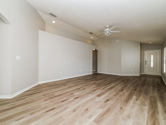 3rd image of 12749 Evington Point Dr