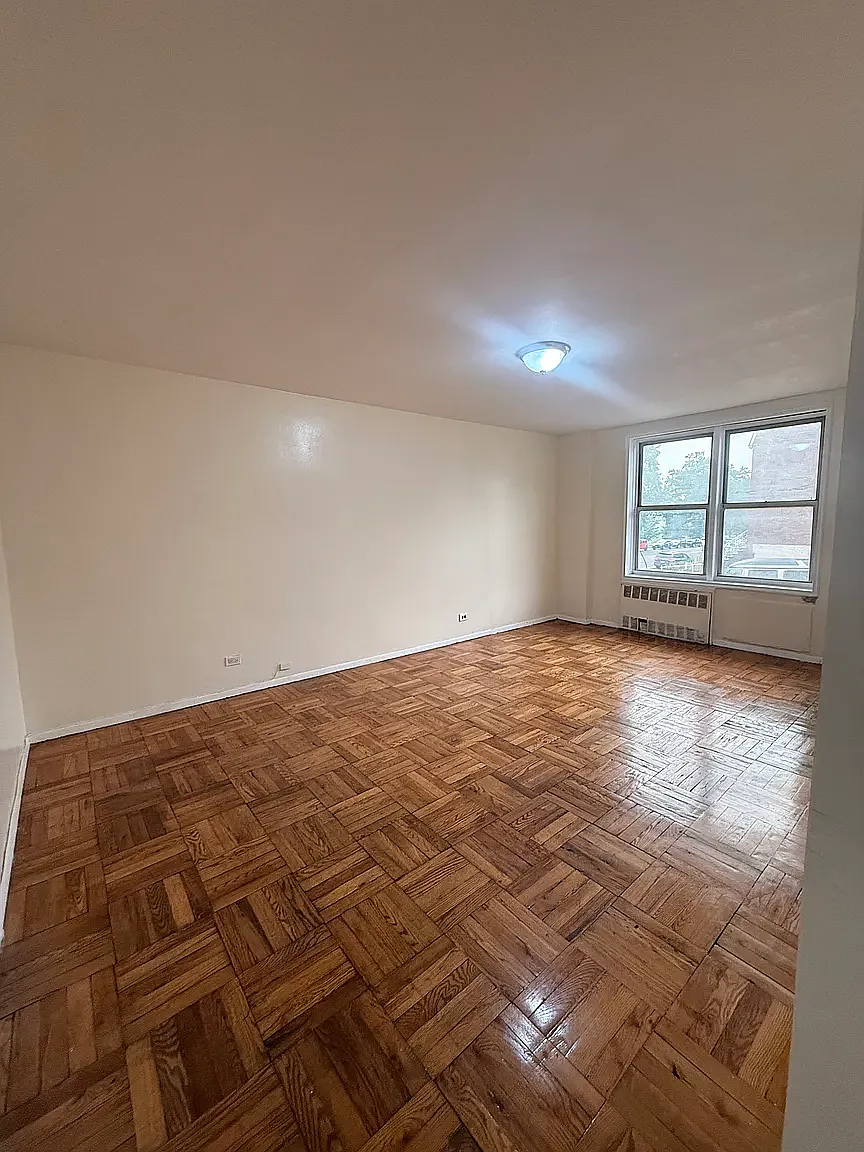 2070 Arthur Avenue — Photo 4