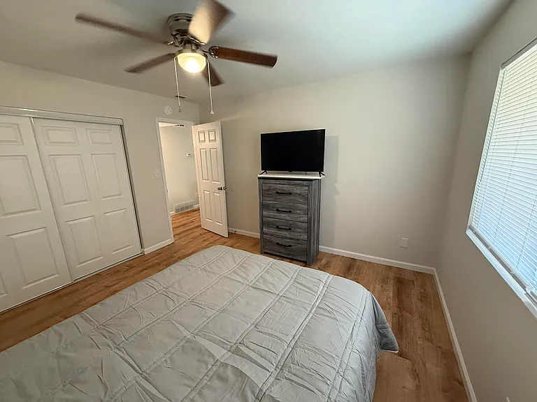 801 N Ann St #10 — Photo 15