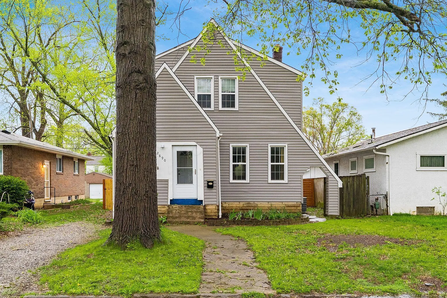 2890 Norwood St photo 1