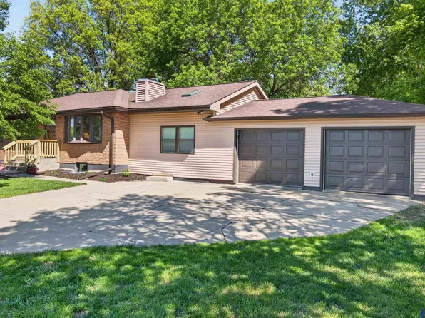 1300 Manatt St, Lincoln, NE 68521