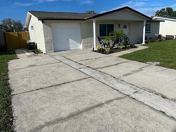 2nd image of 3035 Salisbury Dr