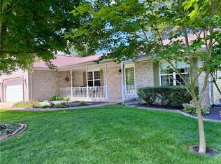 8575 N Campground Ct, Altamont, IL 62411