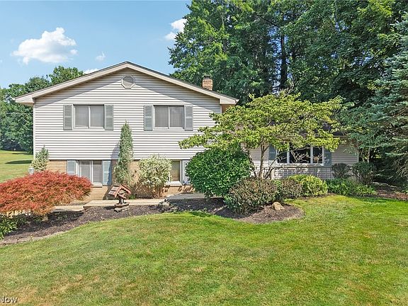 2nd image of 8127 Rolling Brook Rd