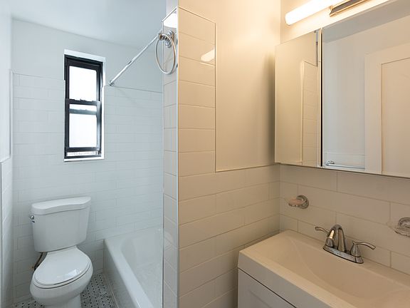 5th image of 624 W 176th St APT 25
