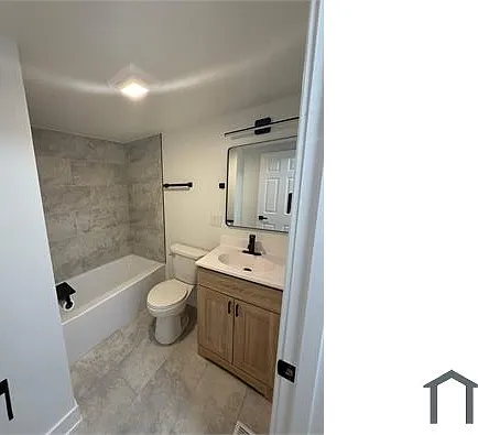 1048 W 104th Pl — Photo 4