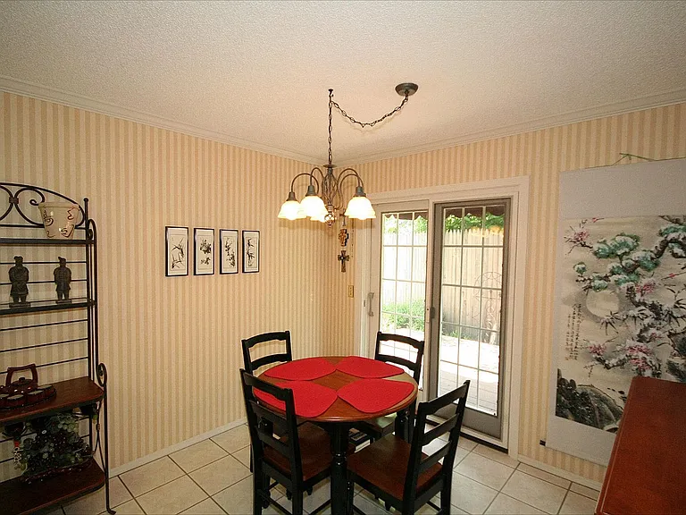 Breakfast nook