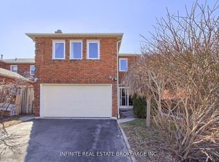 70 Sable Cres, Whitby, ON L1R 1Y6
