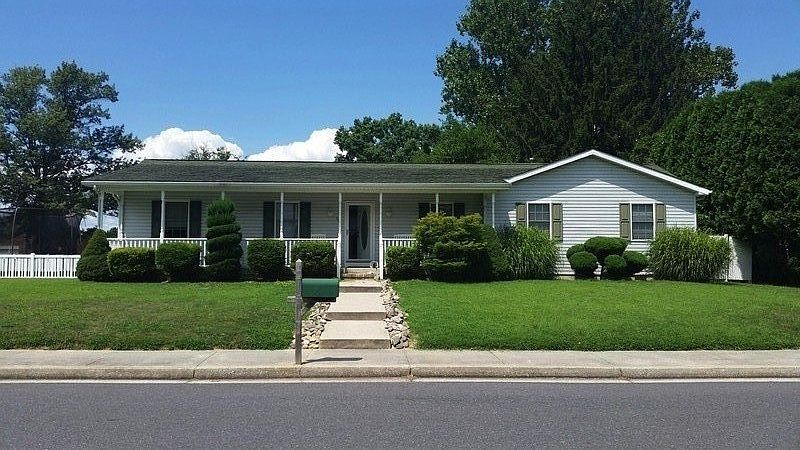 1st image of 95 Salem Dr