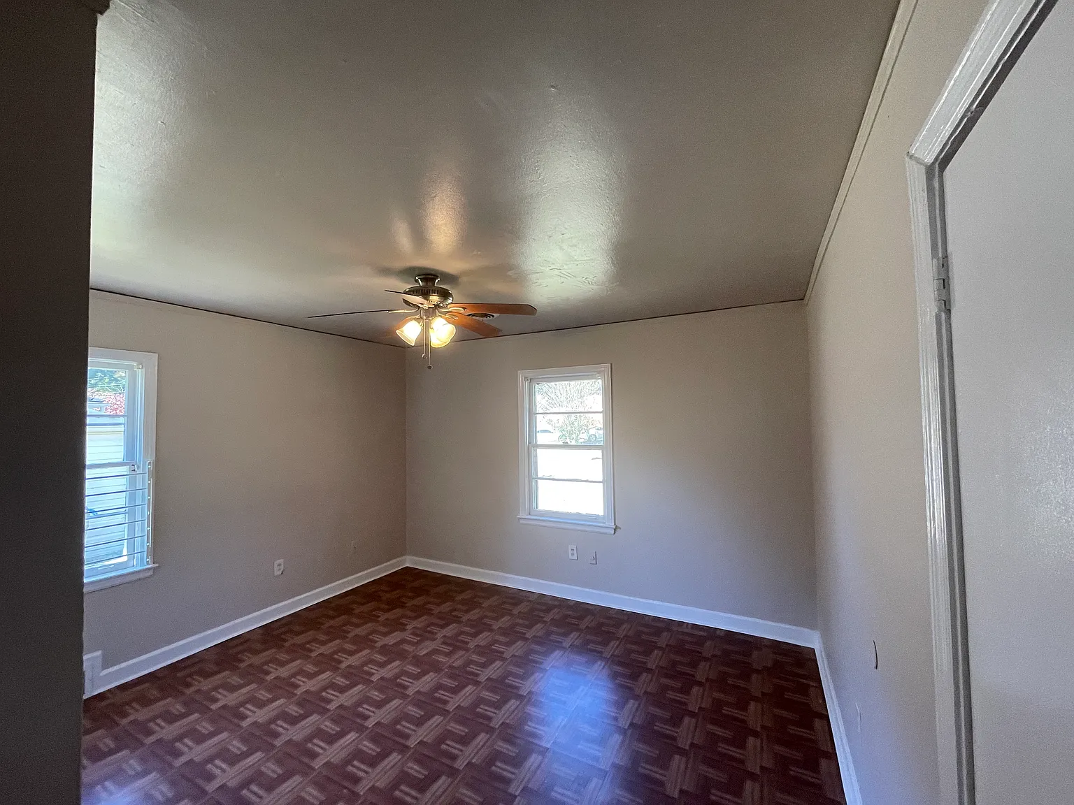 3 bed, 1128 sqft, $1,490 — Photo 4