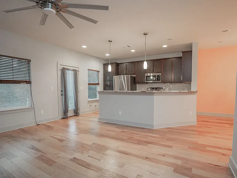 2017 Local Rebel St — Photo 10