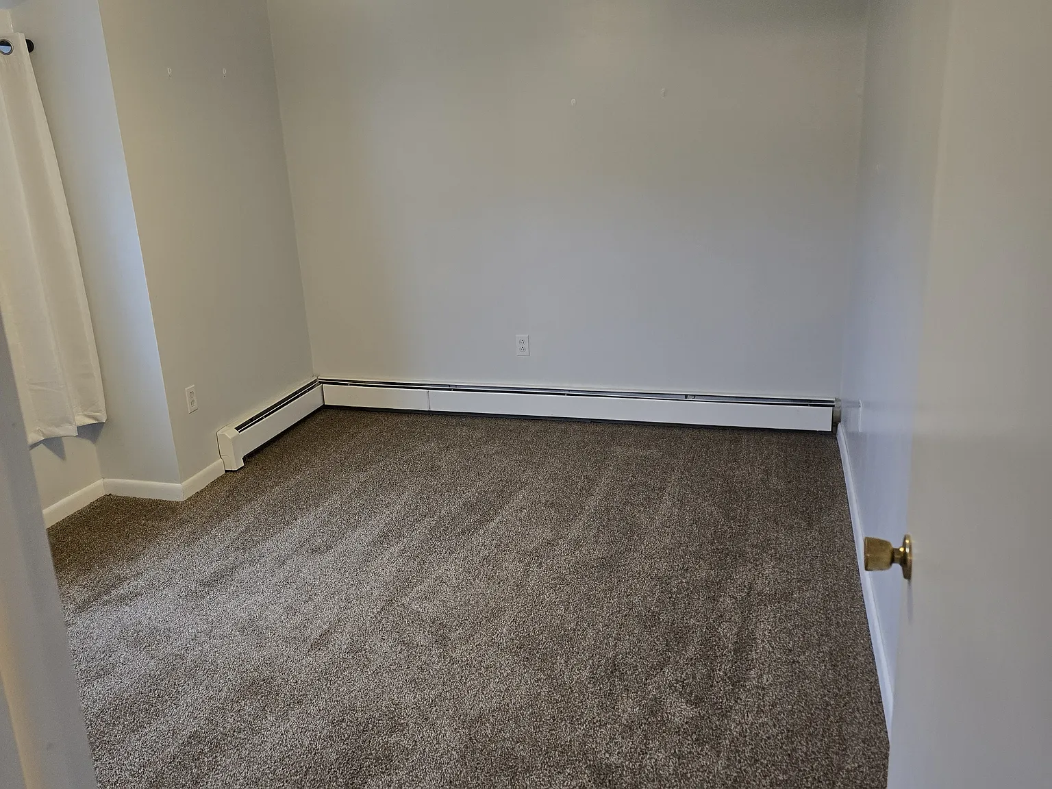 2 bed, $880 — Photo 3