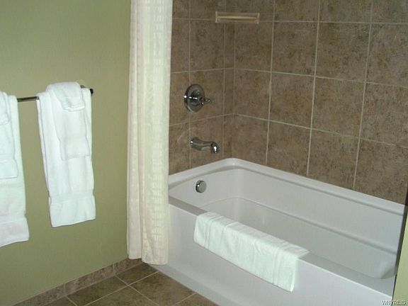 4th image of 6557 Holiday Valley Rd #313/315
