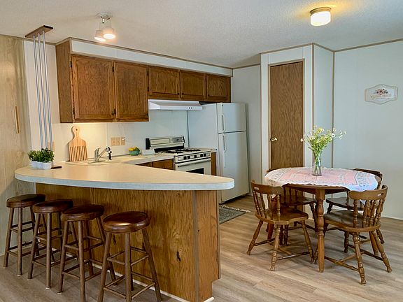 4th image of 2819 N Sandy Dr #558
