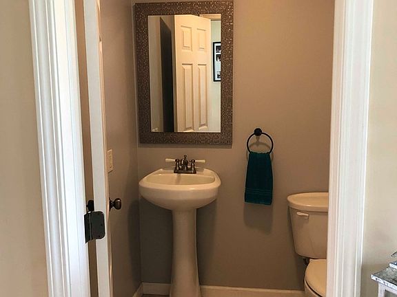 2nd image of 25454 Stewart Dr
