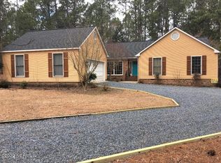 120 Club Pl, Southern Pines, NC 28387