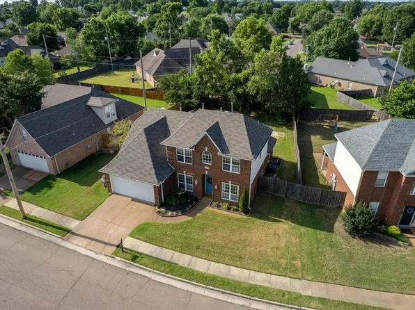 9270 Durhamshire Dr, Cordova, TN 38016