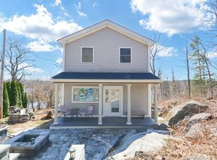 71 Uxbridge Rd, Mendon, MA 01756