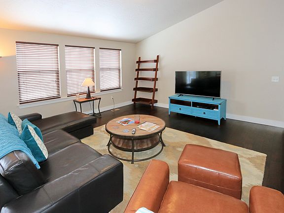 4th image of 8187 S Cricket Ln