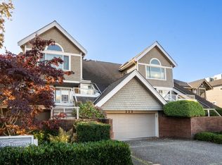 223 Keith Rd E #304, North Vancouver, BC V7J2J4