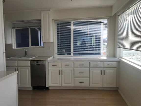 4th image of 4105 Saltspring Dr