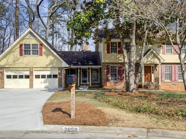 2658 Stonehenge Ct, Dunwoody, GA 30360
