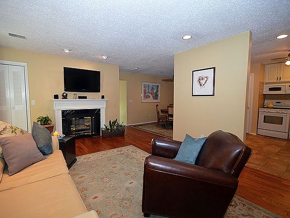 2nd image of 31 Perkins Dr
