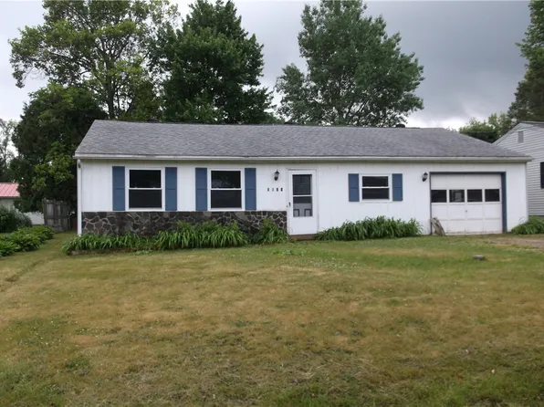 5461 Grandview Ave, Edinboro, PA 16412
