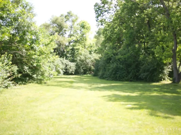 106 W Main St, New Lebanon, OH 45345